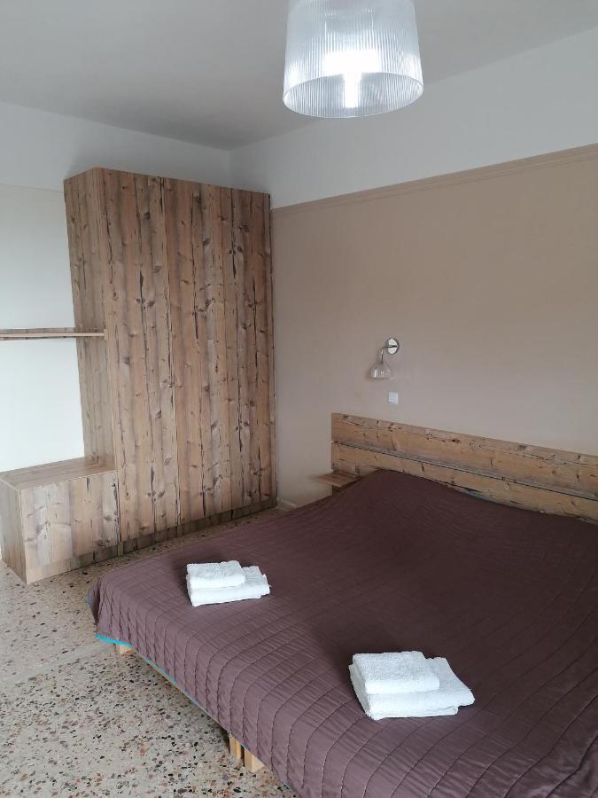 Villa Teo Каламата Екстериор снимка