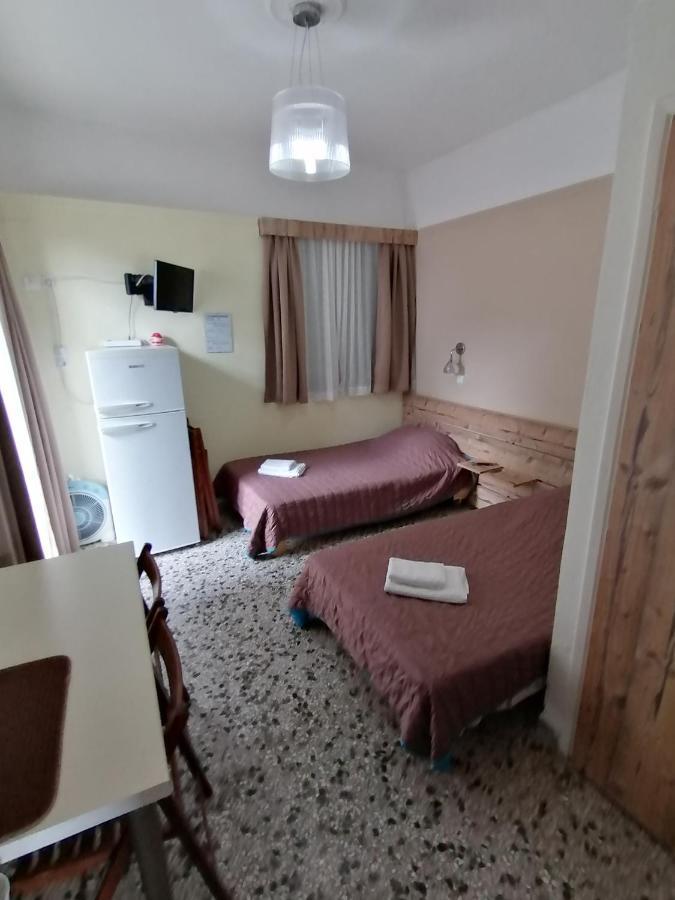 Villa Teo Каламата Екстериор снимка