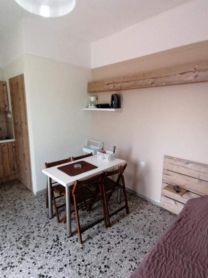 Villa Teo Каламата Екстериор снимка