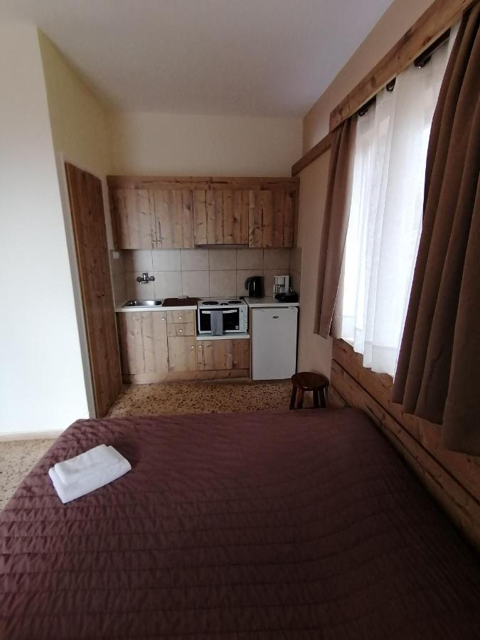 Villa Teo Каламата Екстериор снимка