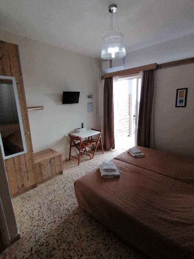 Villa Teo Каламата Екстериор снимка