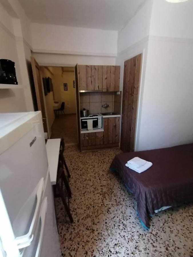 Villa Teo Каламата Екстериор снимка