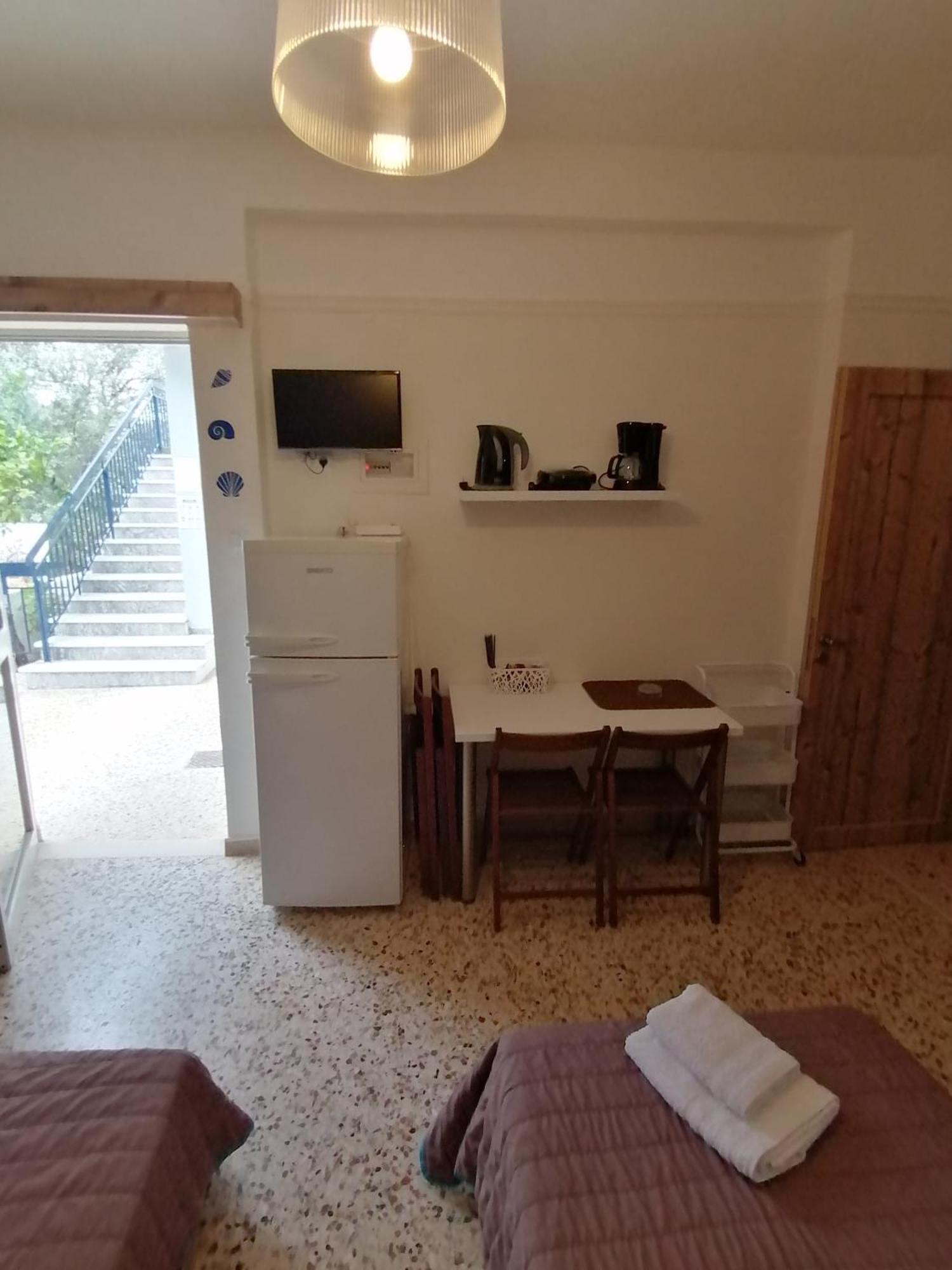 Villa Teo Каламата Екстериор снимка